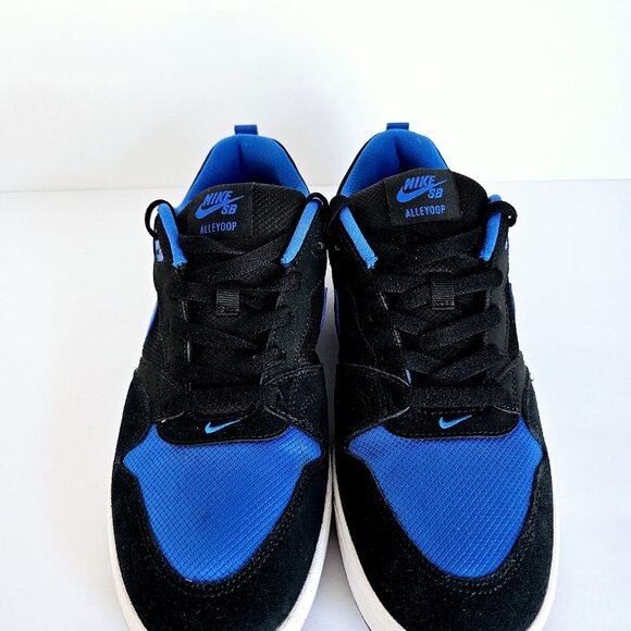 Nike Men's Black and Blue Sneakers - Picture 2 of 9